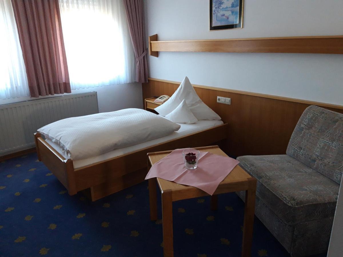 Bengel'S Hotel Zur Krone Mülheim-Kärlich Buitenkant foto