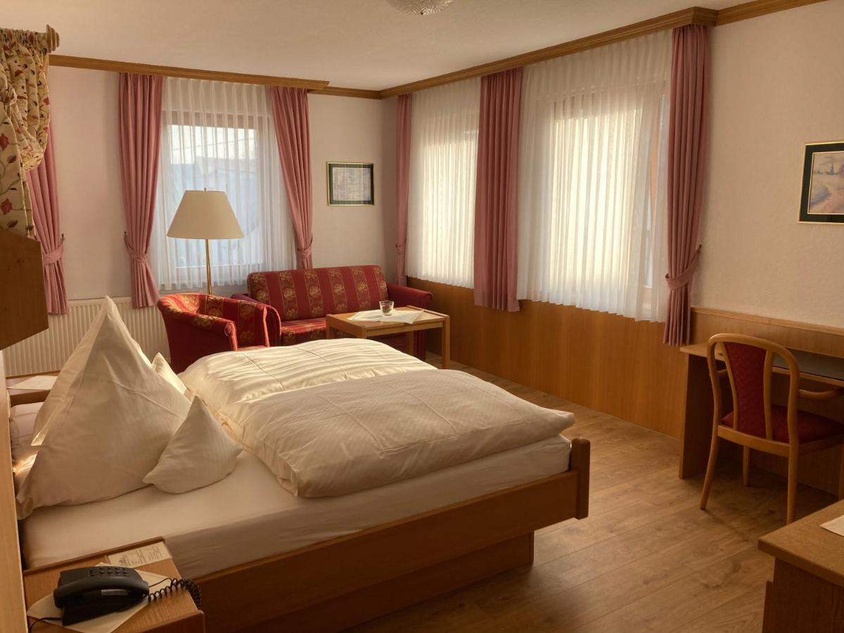 Bengel'S Hotel Zur Krone Mülheim-Kärlich Buitenkant foto